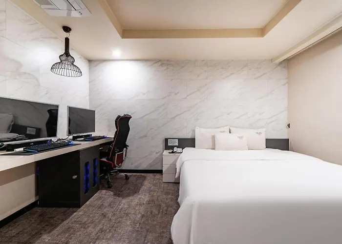 Nuri Gwangalli 3*